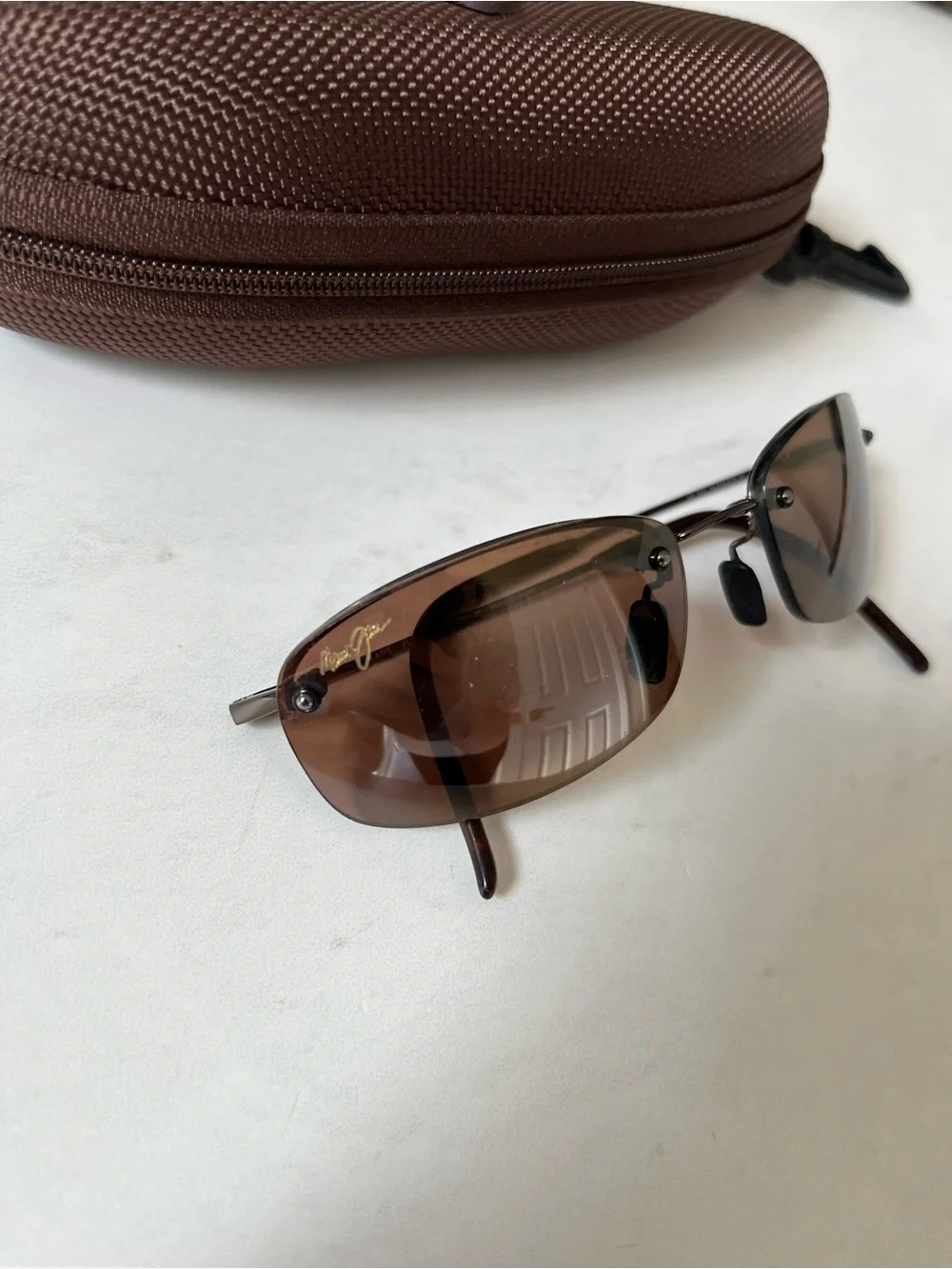 Vintage Maui Jim Hula Brown Minimalist Rimless Frame Sunglasses